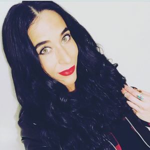 Meet your Posher, Stefanie